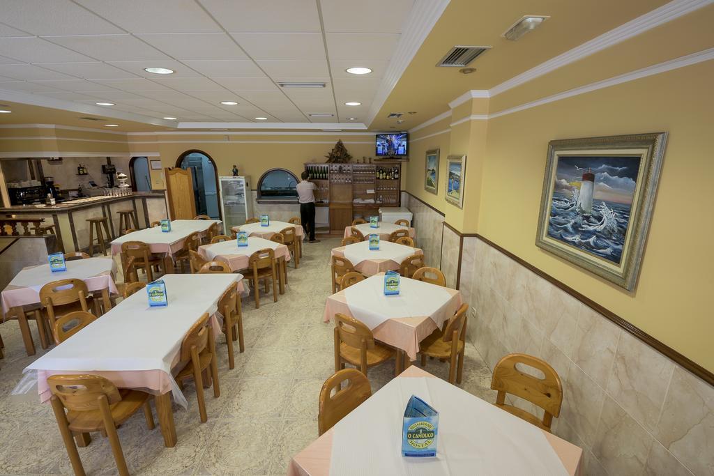 Hostal O Camouco Portonovo Buitenkant foto