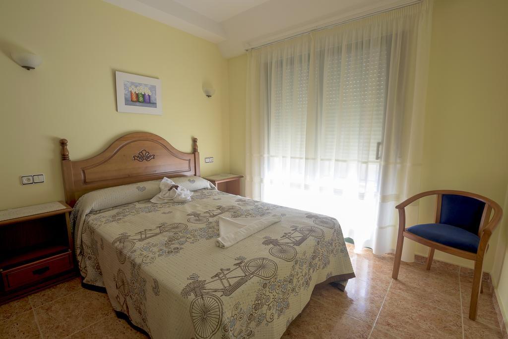Hostal O Camouco Portonovo Buitenkant foto